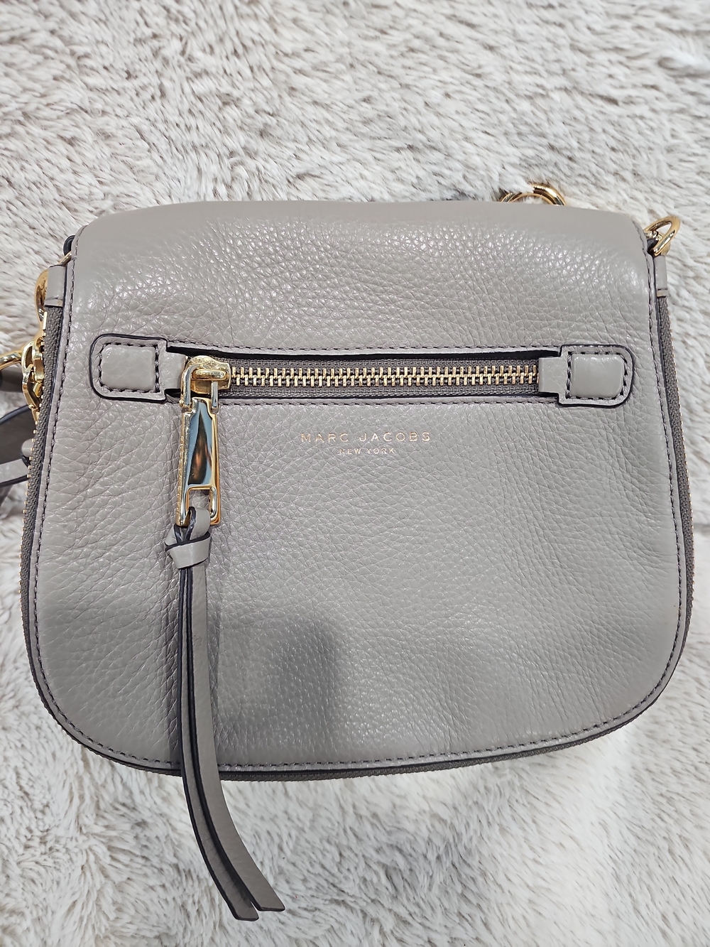 Marc Jacobs Pebbled Leather Crossbody Bag in Light Gray